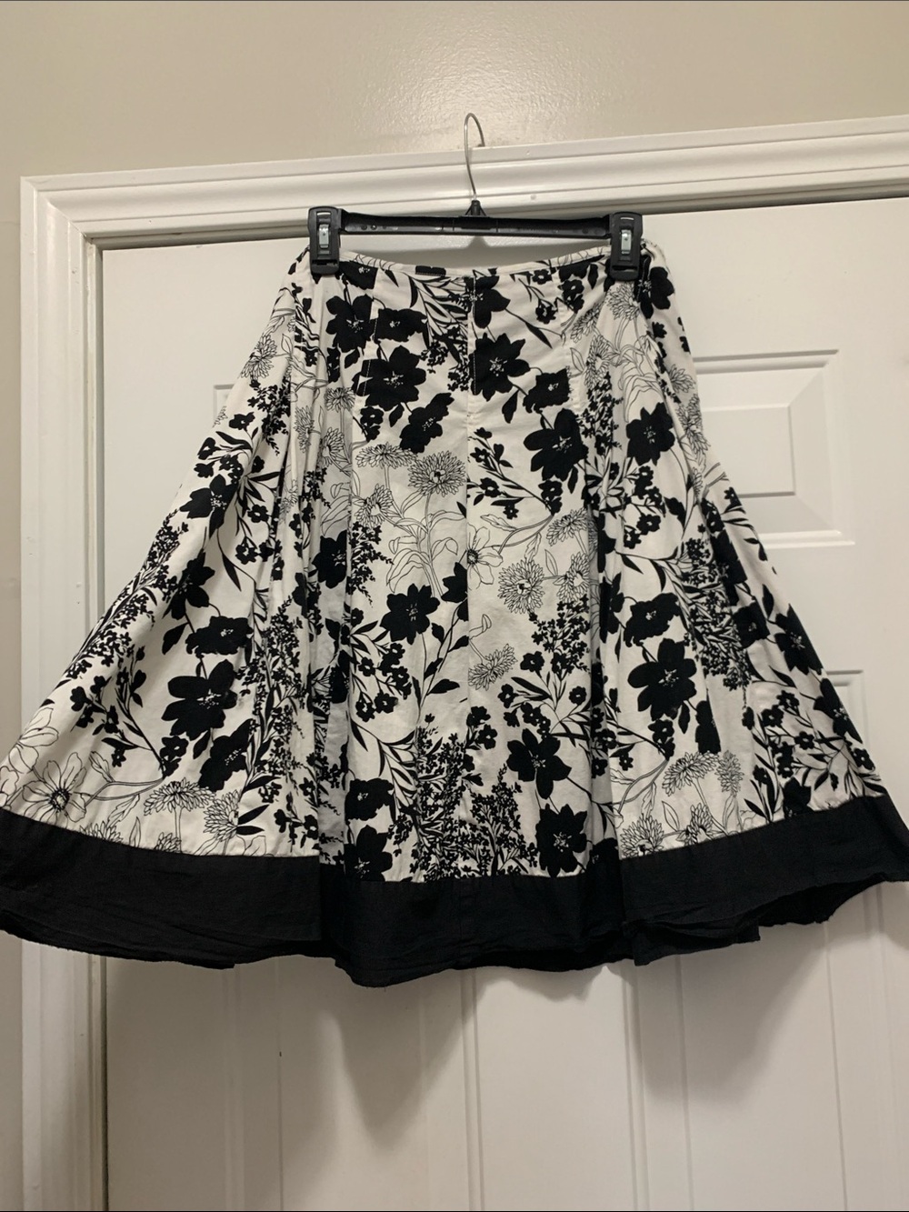 FREE JKLA Cotton Black & White Floral Circle Skirt with Contrasting Hem Large